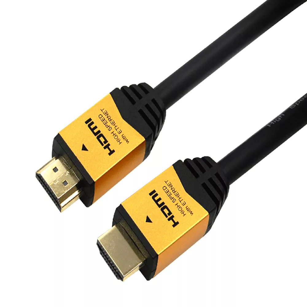 כבל HDMI זכר לזכר תומך Ethernet, 3D, 4K מצופה זהב , על רקע לבן.